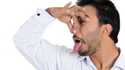 علامة وجودك على الكيتو دايت هي تغير رائحة فمك