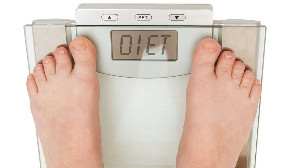 يؤثر الوزن على كم مدة الصيام المتقطع للنساء