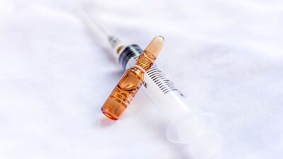 ماذا يحدث عند اخذ ابرة فيتامين د؟